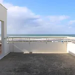 Plage: T2 Avec Terrasse, Parking, Face Ocean - Fr-1-319-200 *